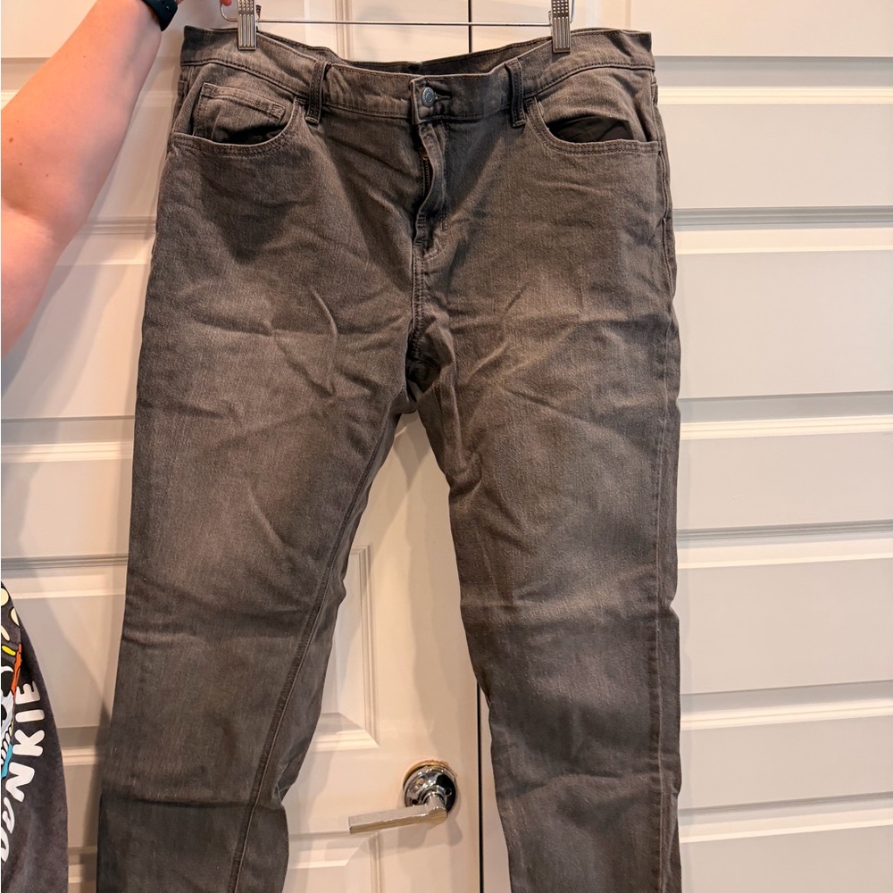 Old Navy Women’s Charcoal Slim Jeans